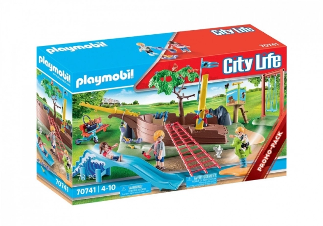 PLAYMOBIL® City Life 70741 Aire de jeux pour enfants avec épave de bateau