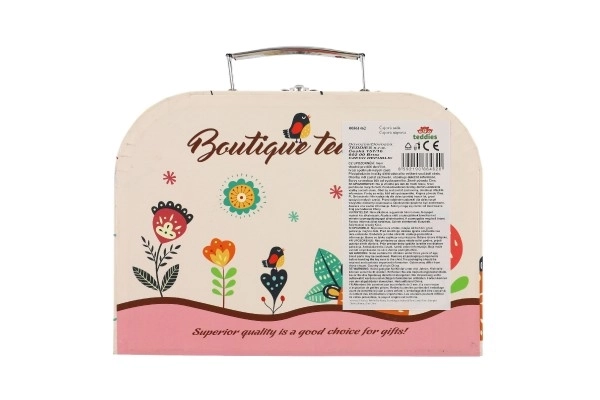Set de vaisselle pour enfants dans une valise