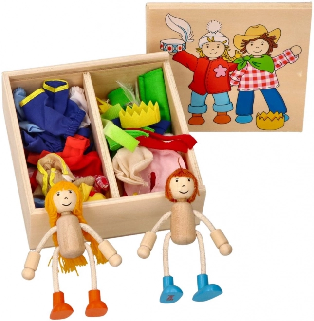 Poupées habillables dans une boîte