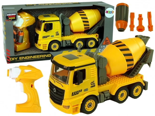 Camion-bétonnière télécommandé DIY avec perceuse 2.4GHz