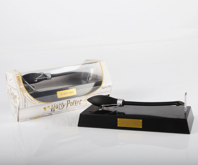 Stylo flottant Harry Potter balai Nimbus 2001