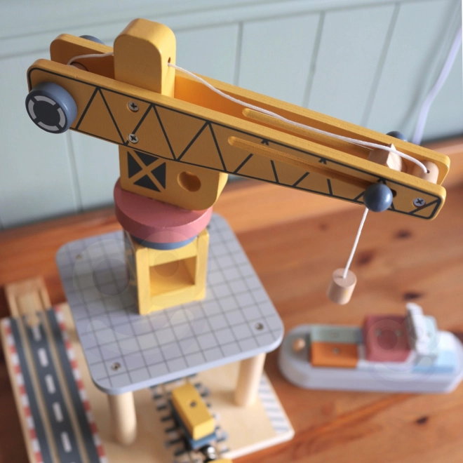 Ensemble en bois avec grue portuaire