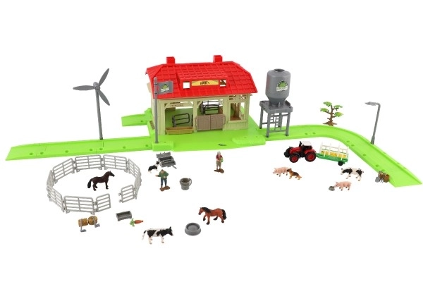 Ensemble de ferme à la maison avec des animaux et un tracteur