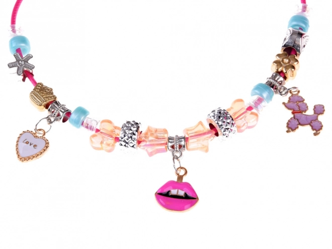 Ensemble de pendentifs et perles pour bracelets