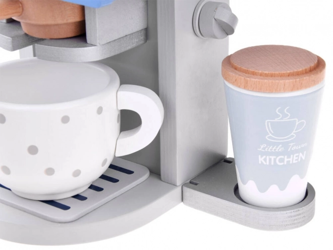 Cafetière bleue en bois avec tasse