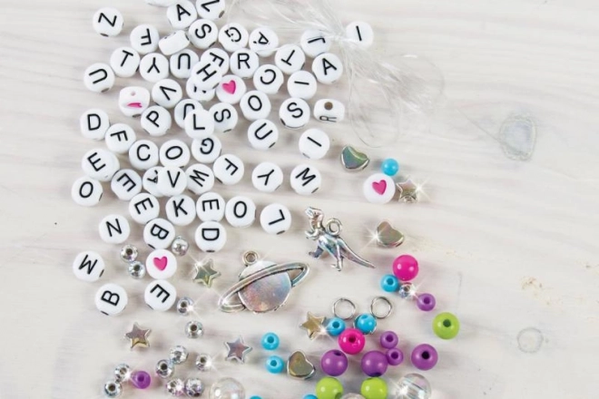 Bracelets à lettres