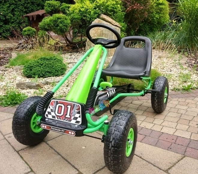 Kart à pédales pneumatique + Pneus gonflables + Siège réglable – Verte
