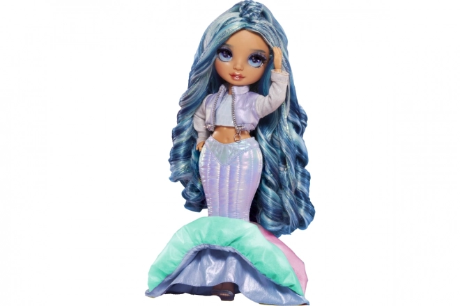 Poupée de mode Rainbow High Hiver - Skyler (Bleu)