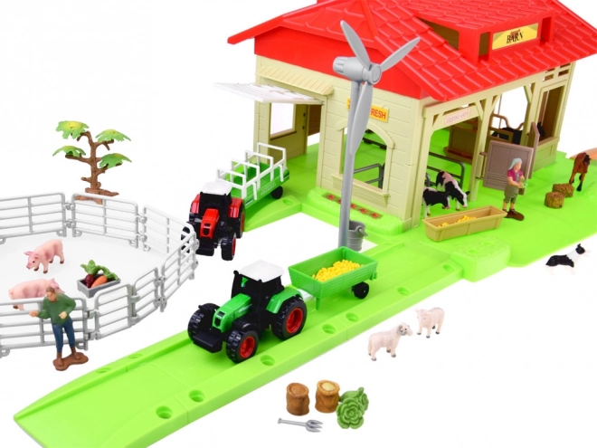 Mega grande ferme avec tracteurs et animaux