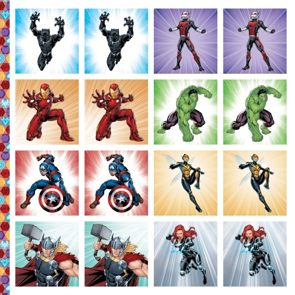 Pexeso avec héros Marvel dans le cahier