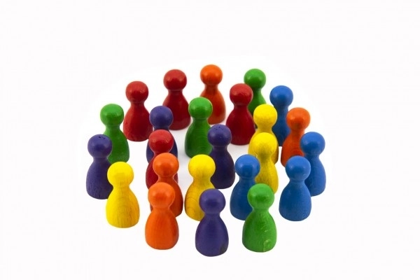 Figurines en bois 25mm 6 couleurs - Jeu de société