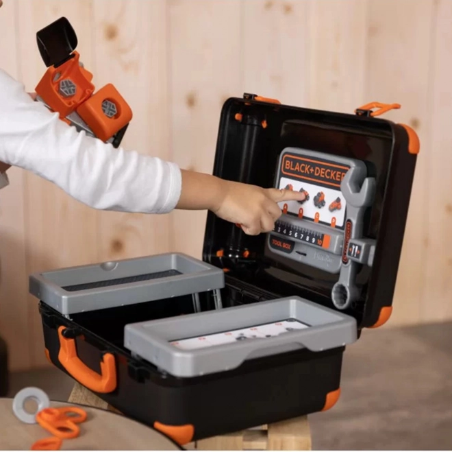 Boîte à outils Black + Decker