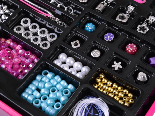 Ensemble de pendentifs et perles pour bracelets