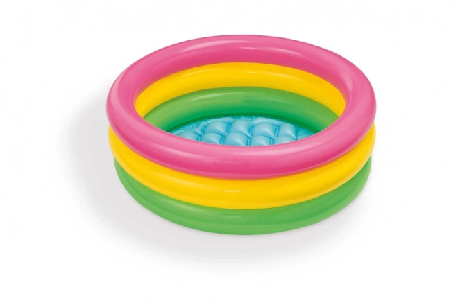 Piscine gonflable colorée