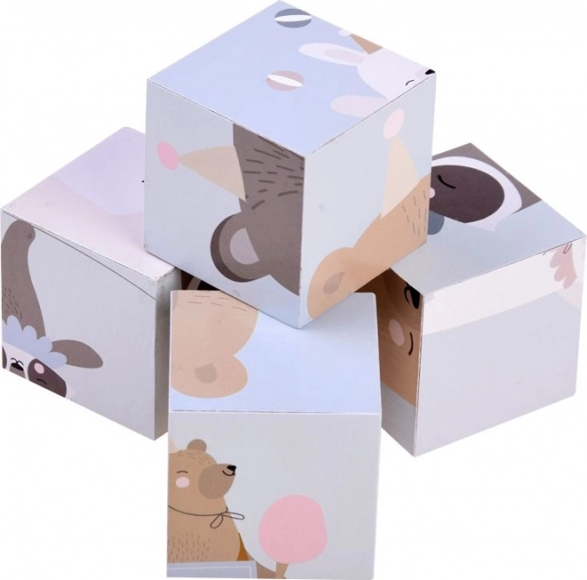 Cubes puzzle en bois avec des animaux