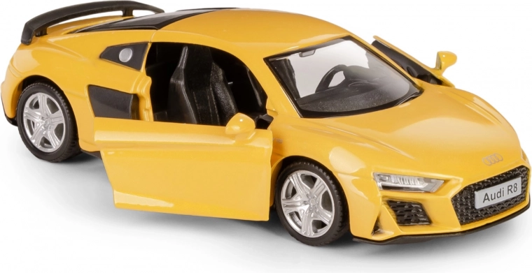 Portes ouvrantes et intérieur détaillé