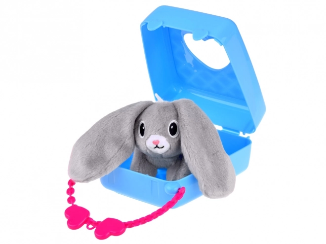 Jolie sacoche avec un lapin en peluche