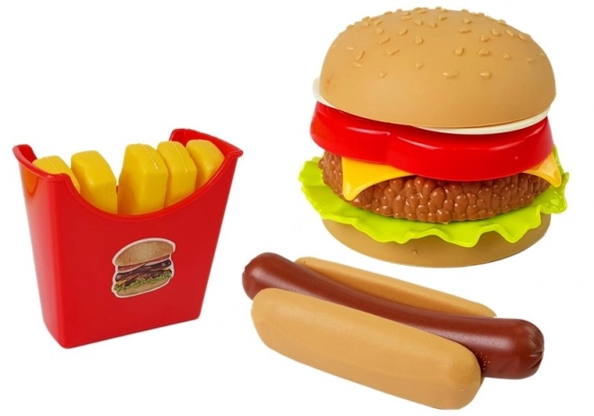 Cuisine de jeu avec nourriture en plastique