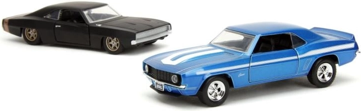 Construction métal et détails réalistes