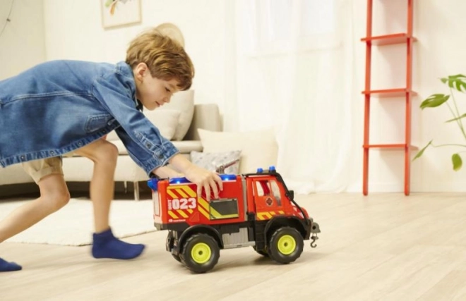 Camion de pompiers Mercedes-Benz Unimog U530 avec effets
