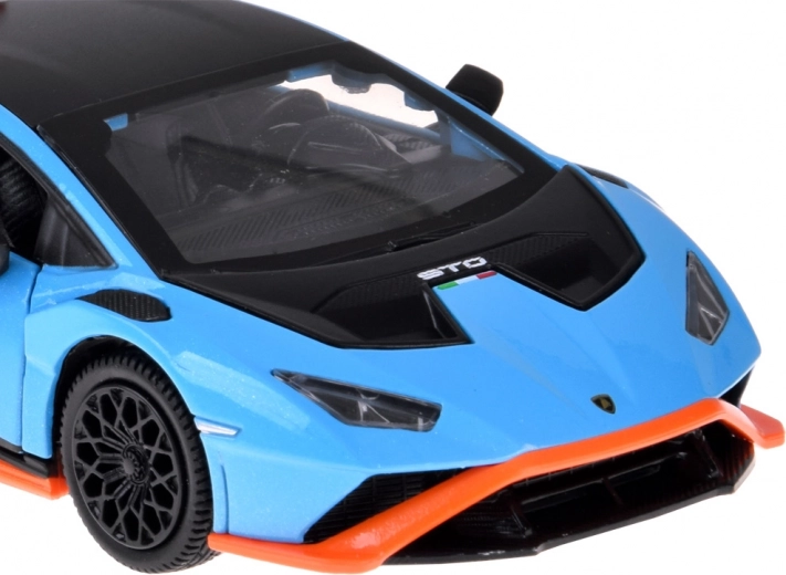 Carrosserie en métal, roues en caoutchouc