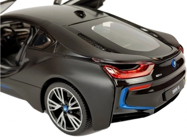 Design BMW i8 sous licence avec éclairage