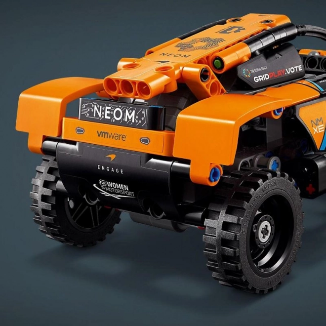 Voiture de Course Extrême E NEOM McLaren LEGOae Technic 42166