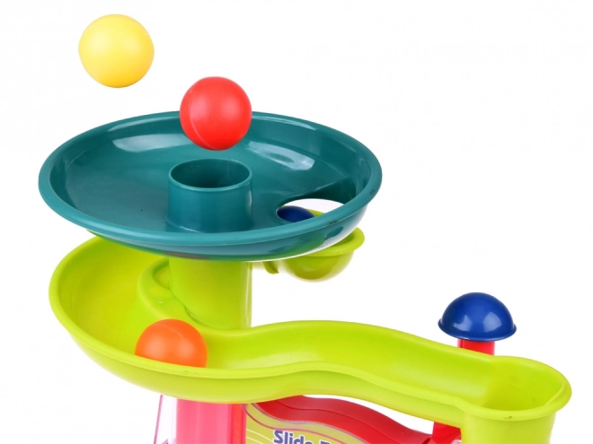 Piste interactive avec balles mobiles