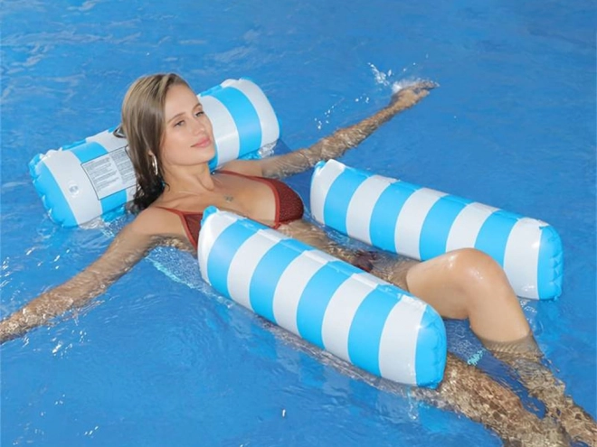 Confortable matelas gonflable pour l'eau avec appui-tête et accoudoirs