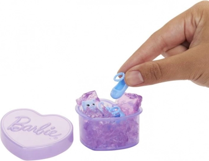 Gelée slime avec accessoires cachés