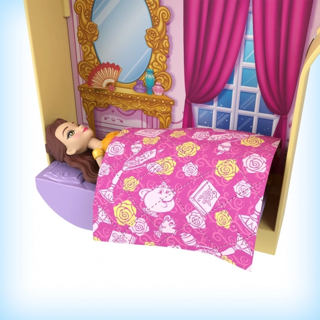 Petite poupée Disney Princesses et kit de jeu surprises magiques