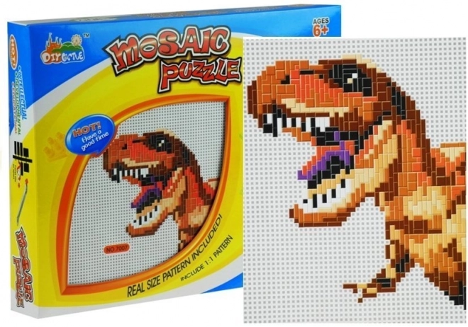 Grande mosaïque avec chevilles colorées et dinosaures