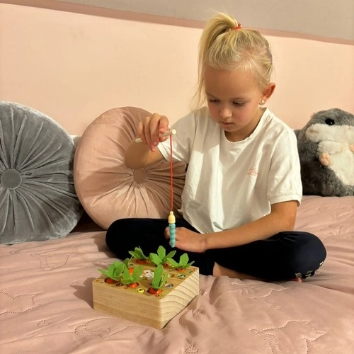 Jeu en bois Montessori 2-en-1 - Jardin de carottes pour enfants