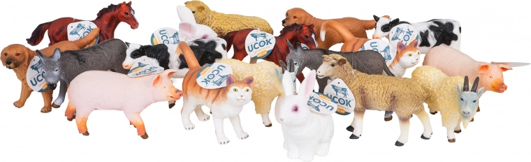 18 figurines détaillées pour un jeu créatif