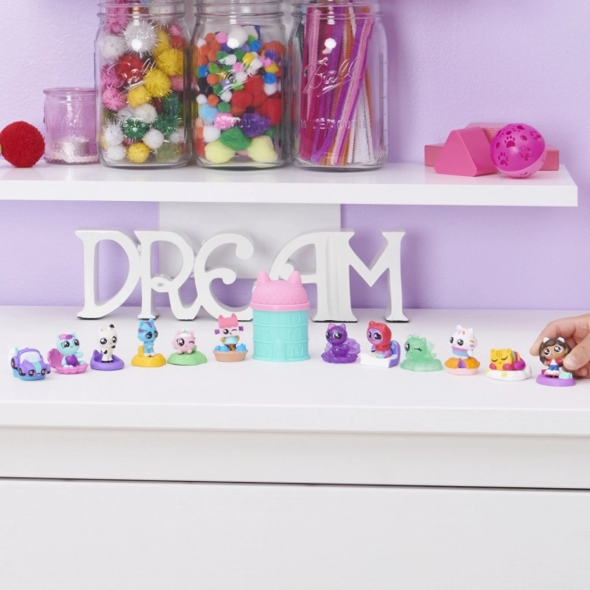 La maison magique de Gabby Mini figurine dans la maisonnette