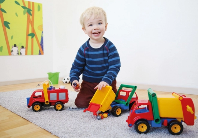 Camion de pompier pulvérisateur avec figurine