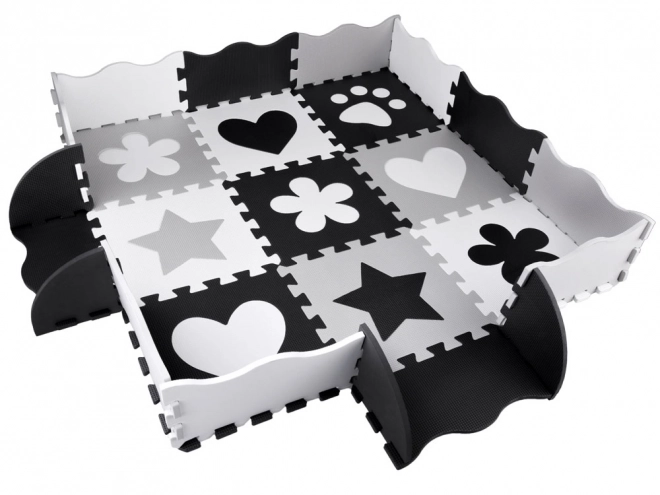 Tapis de puzzle en mousse contrastée avec formes