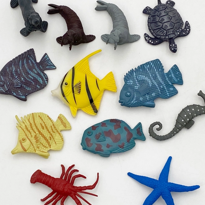 Ensemble de figurines d'animaux marins
