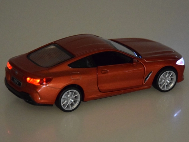 Modèle réduit métallique de voiture BMW M850i Coupé
