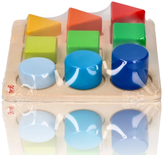 Jouet éducatif en bois Goki pour le tri des formes et des couleurs