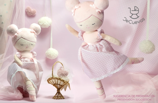 DeCuevas 20046 Poupée en peluche NIZA - 36 cm avec berceau