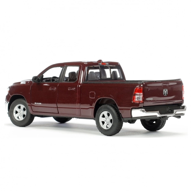 Modèle de voiture RAM 1500 2019 de Welly