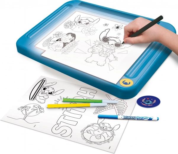 Planche rétroéclairée pour un décalquage précis