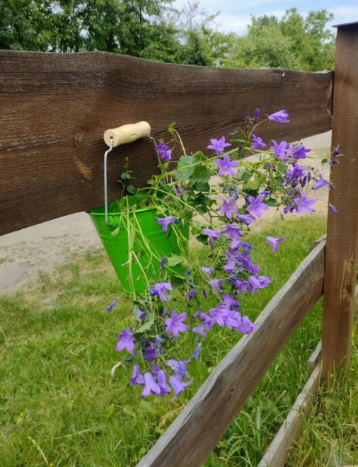Seau vert de jardin