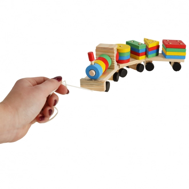 Train en bois avec formes
