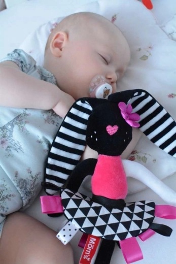 Sûre dès 0+ et idéale pour les câlins