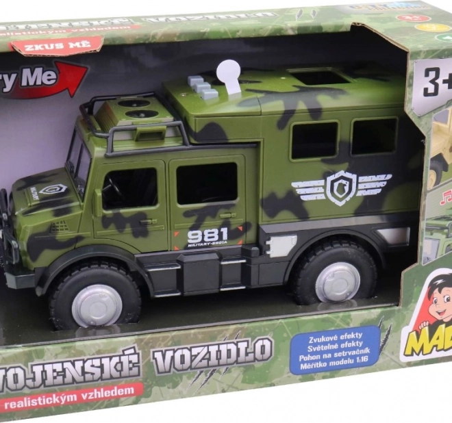 Voiture militaire avec batteries, lumières et sons