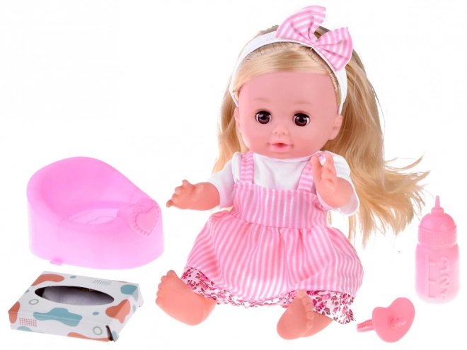 Poupée bébé avec de longs cheveux, parle et pleure