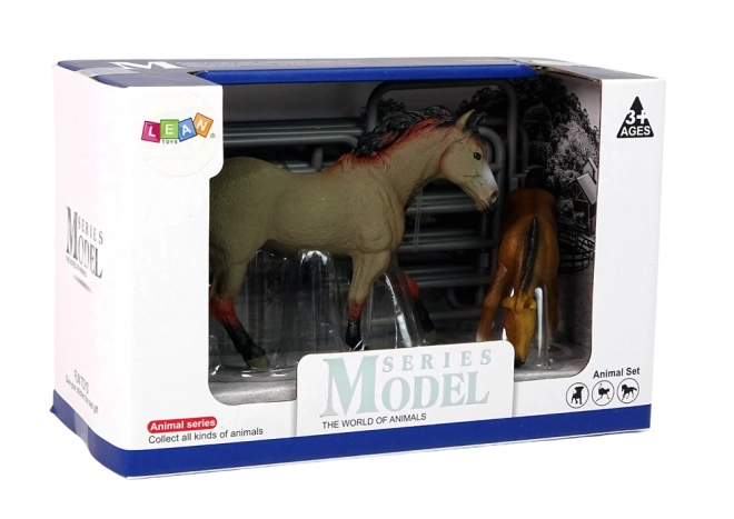 Ensemble Figurine Cheval et Poulain Race Capricorne avec Enclos