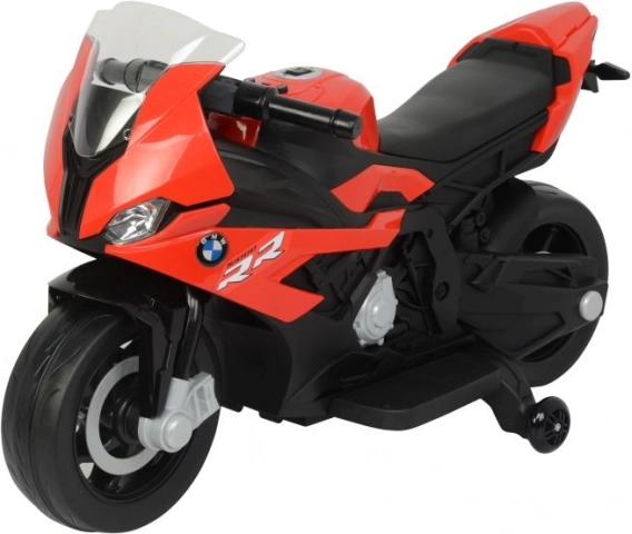 Apparence réaliste d’une moto sportive
